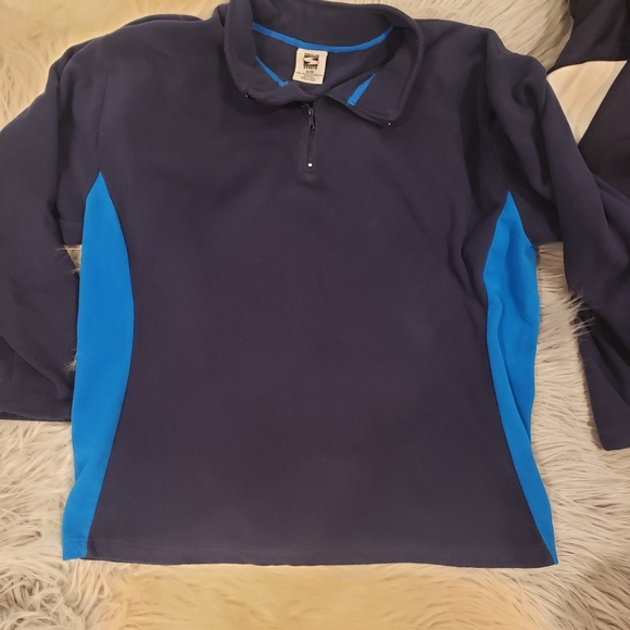 Other - Mens soft long sleeve